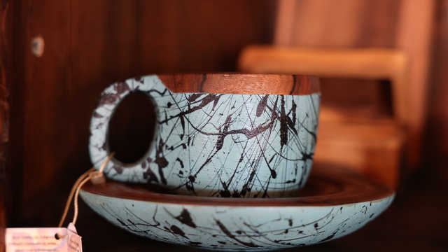 Ahşap oyma hobisi gelir kapısı oldu