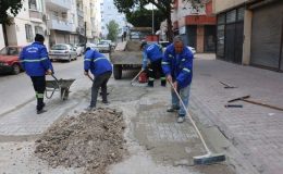 Akdeniz’de yol yapım çalışmaları sürüyor